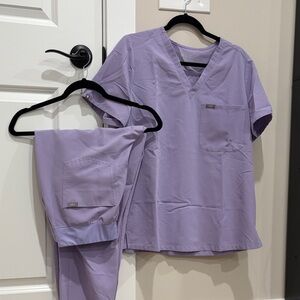 Figs Lavender Scrub Set